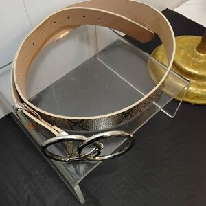 Elegant Silver Snake Pattern Belt